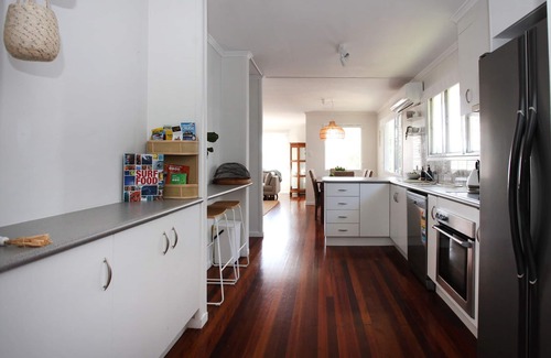 Moffat Beach House | Beach House @ Moffat ~ 100m walk to beach