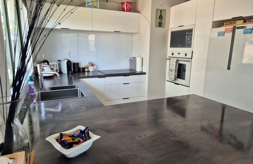 Ruakaka House | Beach house next to the white sand beach of Ruakaka!