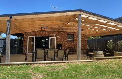 Torquay House | Beach House on Antares