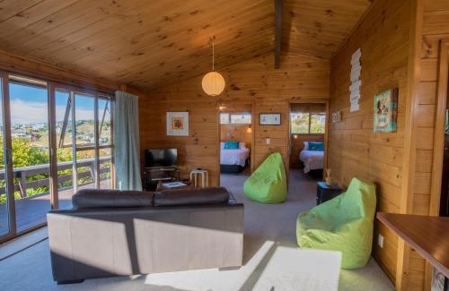 Kaiteriteri House | Beach House on the Ridge - Kaiteriteri House