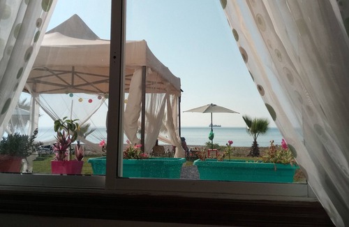 Oroklini House | Beach house right on the sea! (first line)