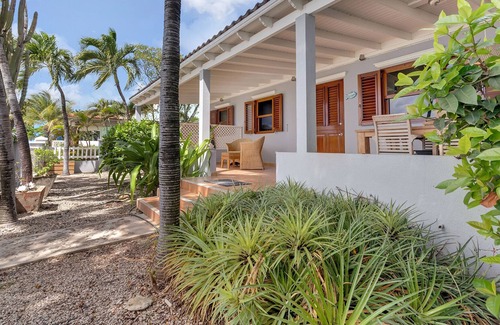 Playa Villa | Beach House Sea You Soon in Kralendijk