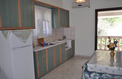 Sinarades Apartment | Beach house Tolis at Pelekas Beach