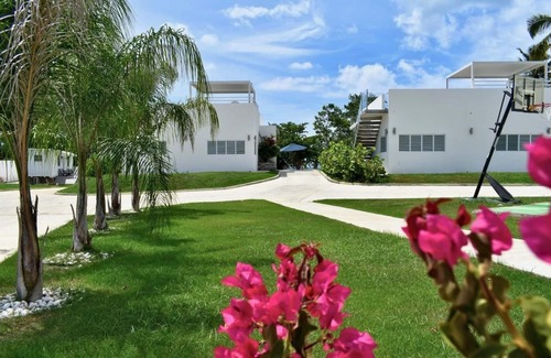 Guanajibo House | Beach House Wood w/private pool, WiFi, kayak, full A/C.