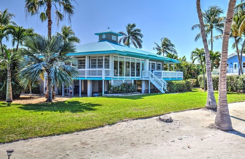 Marathon House | Beach House🌴Waterfront, Private Pool, Boat Dock on Gulf with Amazing Sunsets!☀️