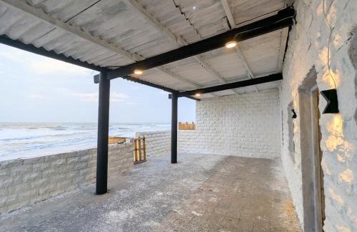 Karachi Resort | Beach Hut 86