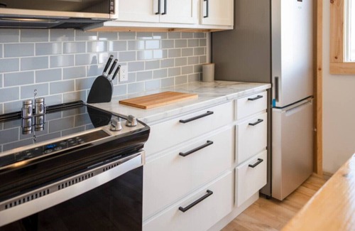 Cheticamp Apartment | Beach, island and lighthouse