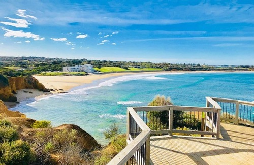 Torquay House | Beach Life - less than 1 min walk to front beach!