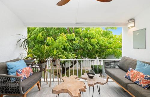 Seven Mile Beach Apartment | Beach Living at Island Pine Villas 'BLJW'