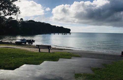 Mairangi Bay House | Beach Lodge with sea view
