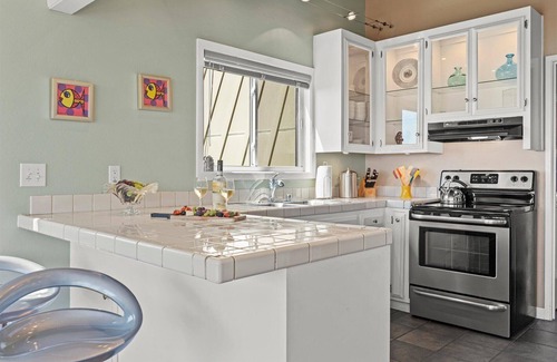Dillon Beach House | Beach Nest~Dazzling Cozy Ocean Cottage-Views & Sauna!HtTb/PlTble/Pup/WiFi