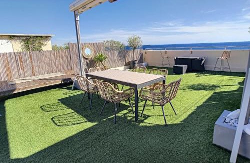 Cannes City Centre Apartment | Beach Penthouse with unique rooftop terrace 301