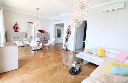 Cannes City Centre Apartment | Beach Penthouse with unique rooftop terrace 301