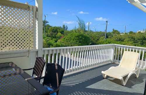 The Bight House | Beach&Pool Retreat: Second Floor King Bed Suite with Private Balcony and Parking
