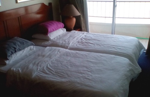 Tanjung Bungah Apartment | Beach Resort Paradise hotel suite