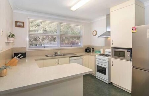 Busselton House | Beach Retreat on Kent- Bikes, Large Backyard, Gas BBQ
