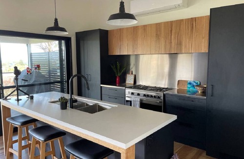 Pambula Beach House | Beach Retreat, renovated, easy walk to beach