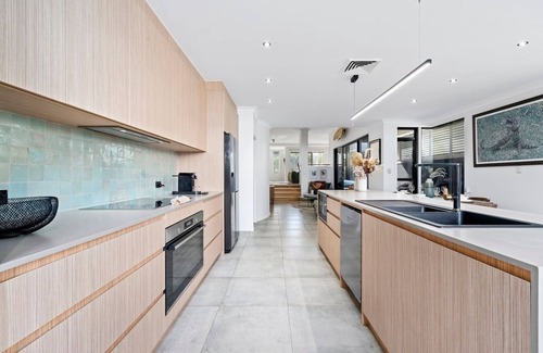 Gold Coast House | Beach Side Bliss Mermaid Beach 3BR - Heated Pool