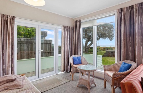 Ohope House | Beach Side - Ohope Holiday Home