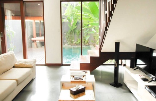 Cemagi House | Beach Side Villa at Cemagi - Surf Side