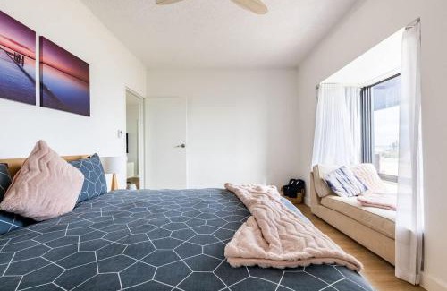 Semaphore Park Apartment | Beach Stayz Semaphore Three Bedroom Apartment
