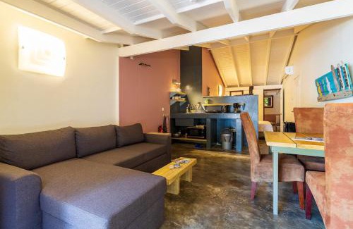 Kralendijk Apartment | Beach Studio Spock at Lac Bay