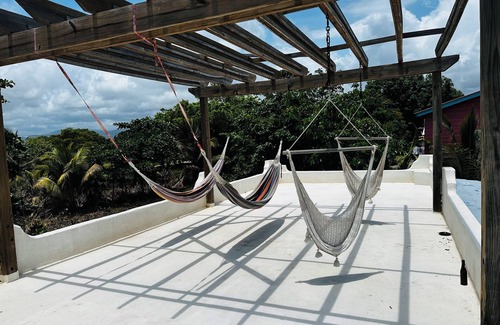 Hopkins House | Beach View, 2 minute walk to Caribbean Sea, Rooftop Pergola with Hammocks