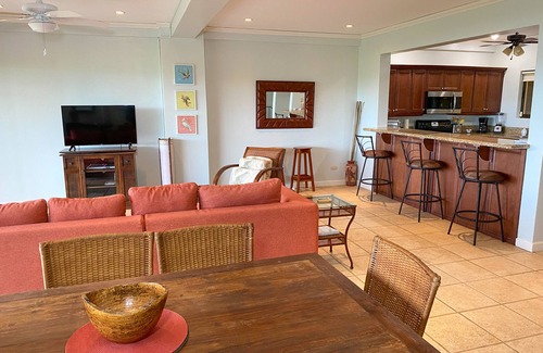 Playa Flamingo Condo | Beach view condo, pool, sleeps 6, 2 bed/2 bath in Playa Flamingo!