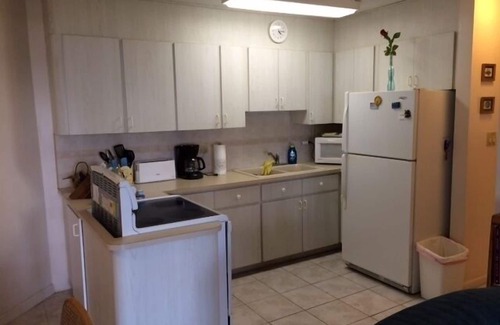 Seven Mile Beach Condo | Beach View Property On 7 Mile Beach Cayman Reef 19