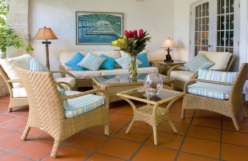 Gibbs Bay Villa | Beach Villa Located On A Small Beachfront Development - Cook Included