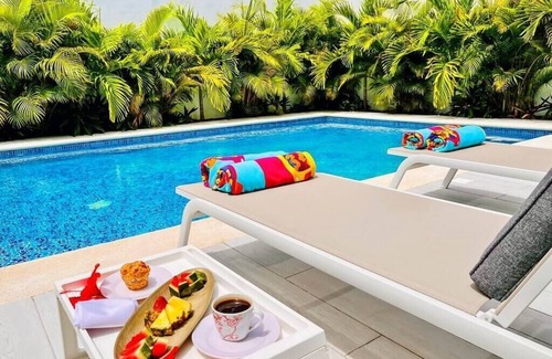 Punta Cana Villa | Beach VILLA★PALMA with private Pool, BBQ and Maid