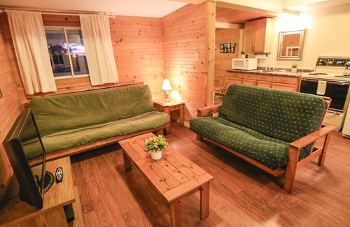 Wasaga Beach Cottage | Beach1,com - Riverfront Cottage #3
