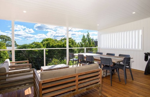 Currarong House | Beachcomber @ Currarong - Pet Friendly - 5 Mins Walk to Currarong Rockpools