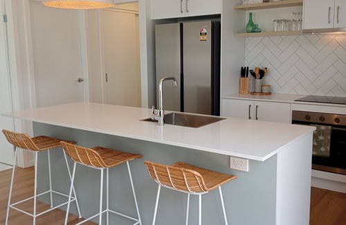 Golden Beach House | Beachcomber Escape - Family & Pet Friendly - Minutes from the Beach