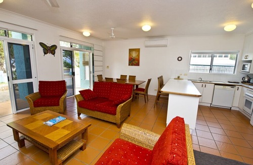 Arcadia Apartment | Beachcomber Unit 2, Arcadia