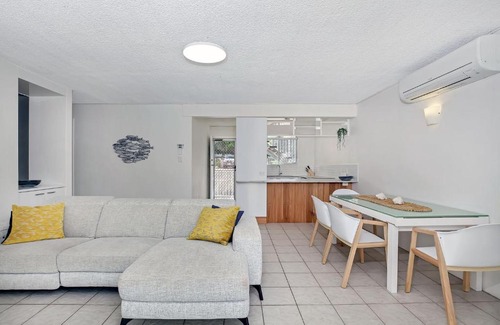 Kings Beach Apartment | Beachcomber Unit 4 7 Dingle Ave