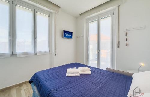 Albisola Superiore Apartment | Beaches 7 min away - WiFi - Smart TV
