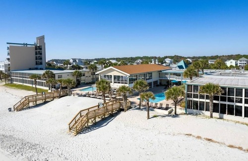 Litchfield by the Sea Apartment | Beaches and Dreams 6th Flr Oceanfront Room