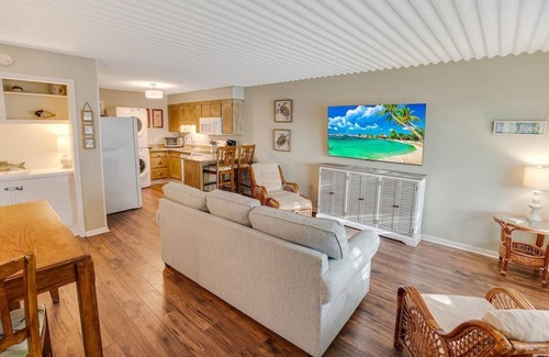 Litchfield by the Sea Hotel | Beaches and Waves Two Bdrm Resort View 1st Floor