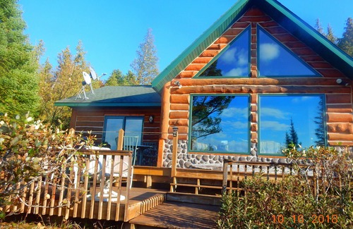 Drummond House | Beaches await you at Drummond Island lakefront home