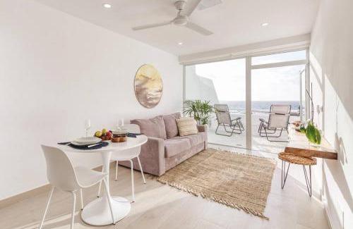 Las Palmas de Gran Canaria Apartment | Beachfront Apt with Open Terrace in Las Canteras