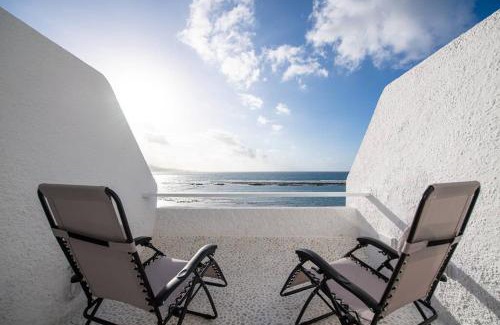 Las Palmas de Gran Canaria Apartment | Beachfront Apt with Open Terrace in Las Canteras