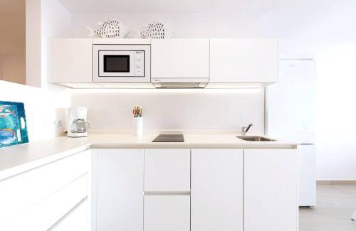 Las Palmas de Gran Canaria Apartment | Beachfront Apt with Open Terrace in Las Canteras