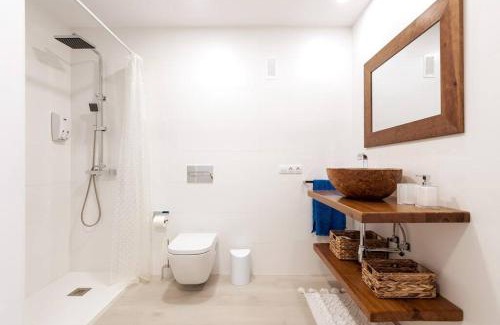 Las Palmas de Gran Canaria Apartment | Beachfront Apt with Open Terrace in Las Canteras