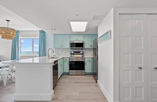 Myrtle Beach Condo | BEACHFRONT - 2024 Remodel - Lazy River - Tiki Bar - 100+ 5 Stars - Oceanfront!