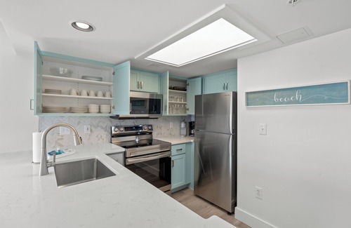 Myrtle Beach Condo | BEACHFRONT - 2024 Remodel - Lazy River - Tiki Bar - 100+ 5 Stars - Oceanfront!
