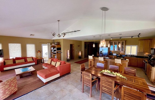 Costa Maya House | Beachfront 3 bedroom, 3-1/2 bath home steps from the sand, pool & pier!