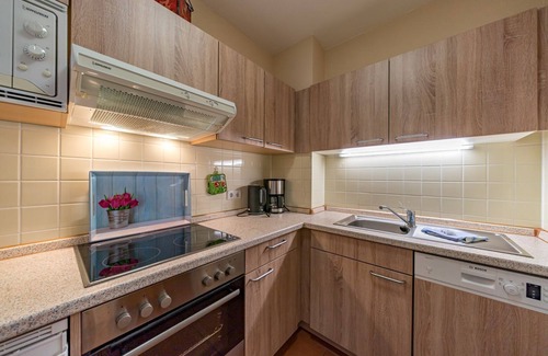 Schillig Apartment | Beachfront 3-room apartment with balcony located directly on the North Sea dike -