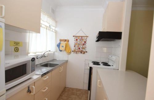 Lake Cathie Apartment | Beachfront 4