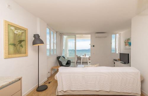 Puerto de Pollensa Apartment | Beachfront Apartment Sivella by Sealand Villas